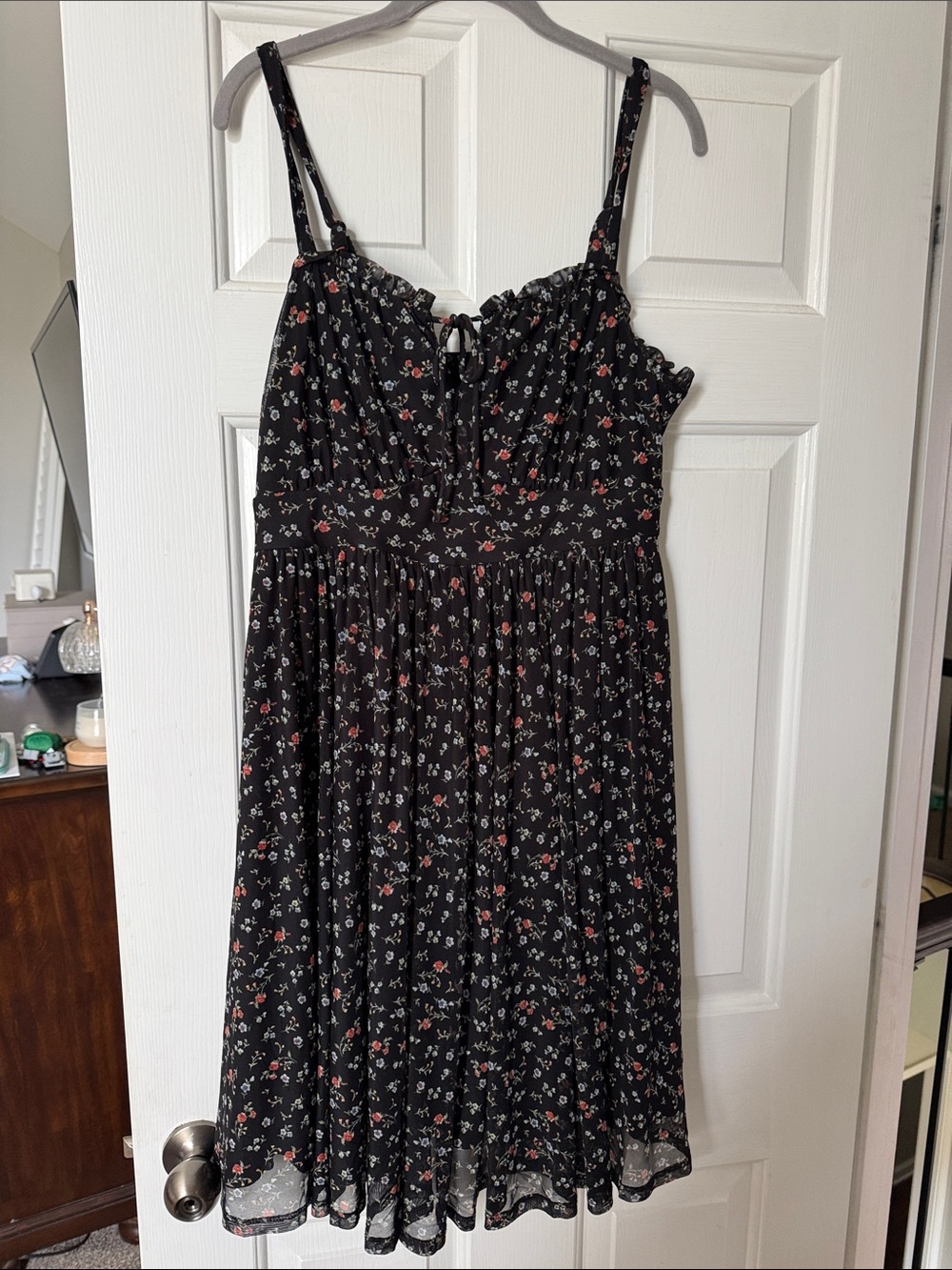 torrid Black Floral Tie-Front Midi Dress